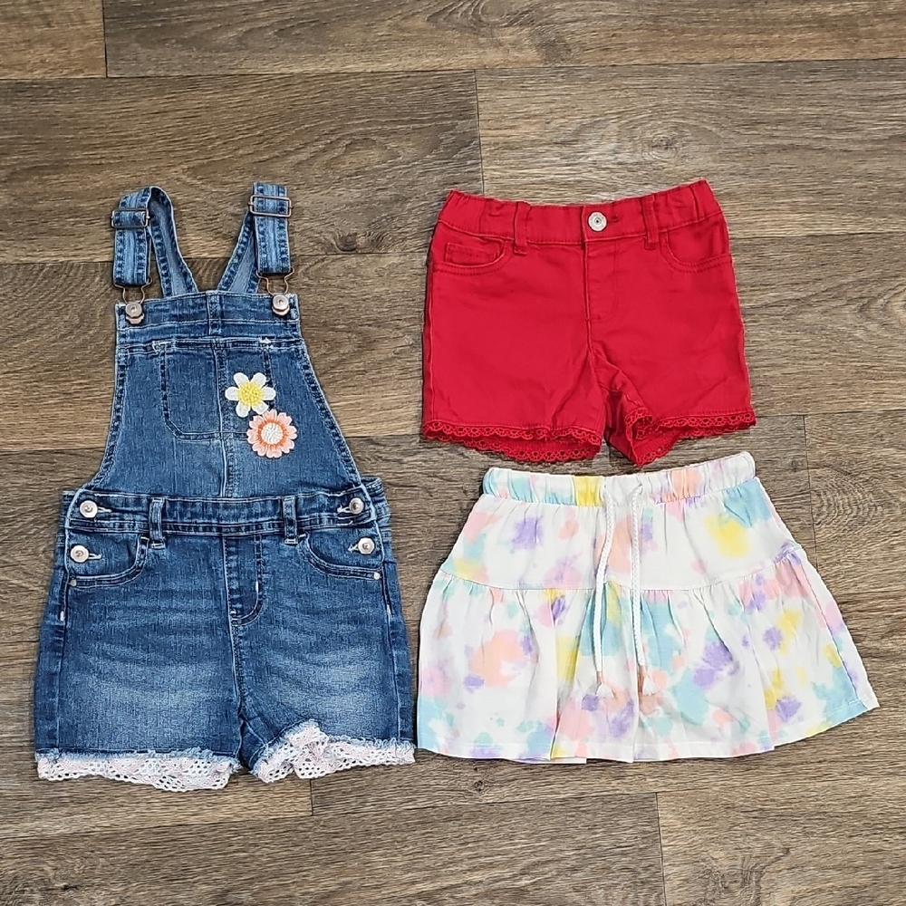 Bundle Of Girls Bottoms Size 4T